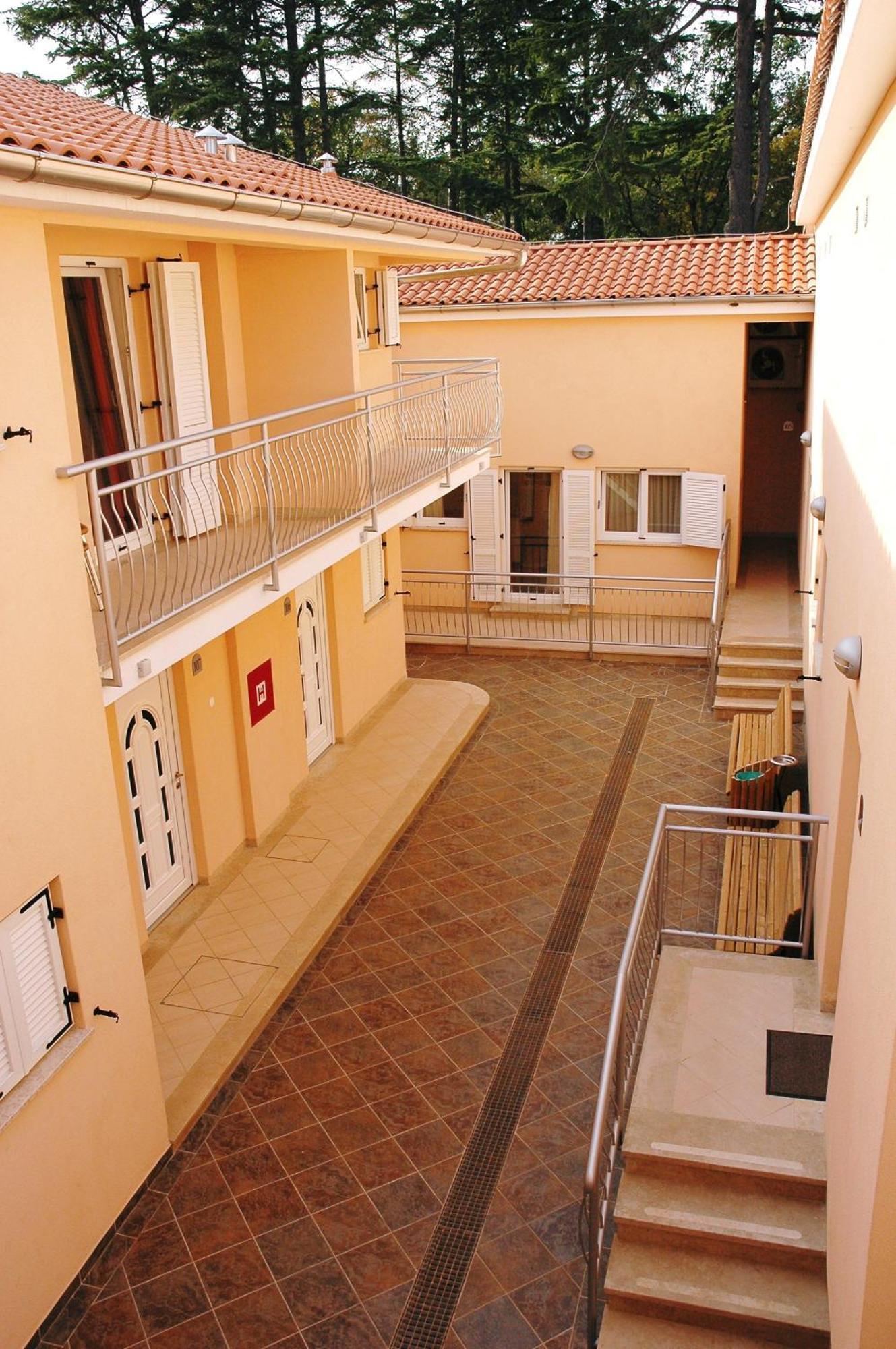 פורץ Apartments Materada Residence מראה חיצוני תמונה